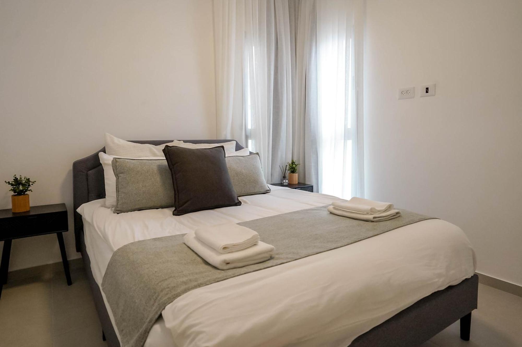 Yalarent New Stylish Apartment 3Br With Balcony Eilat Esterno foto